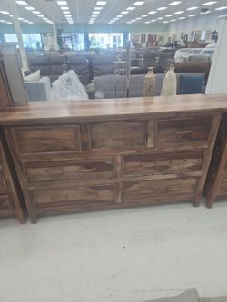 Solid Sheesham Wood Dresser in Honey Finish