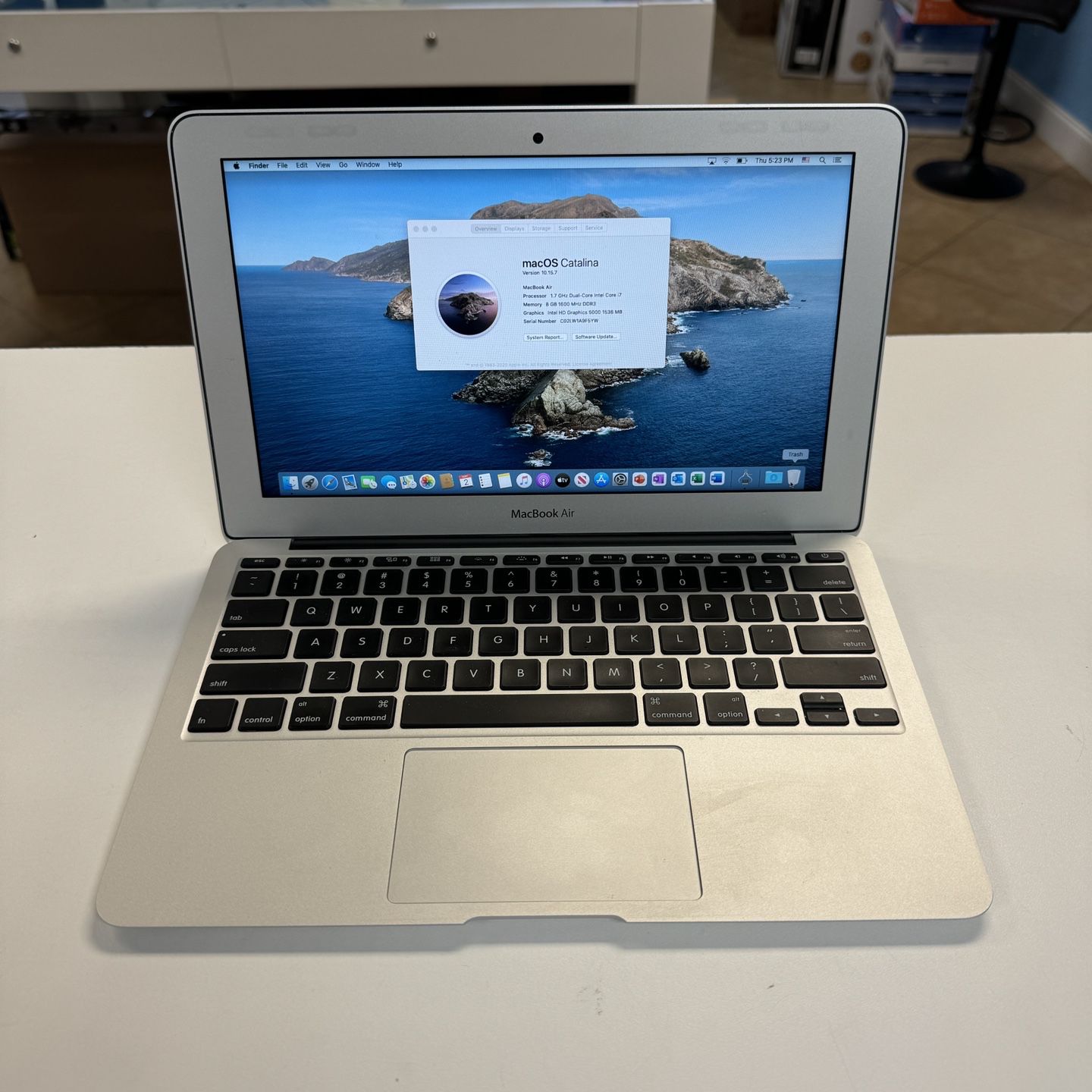 MacBook Air 11inch i7/8/500ssd with Microsoft Package