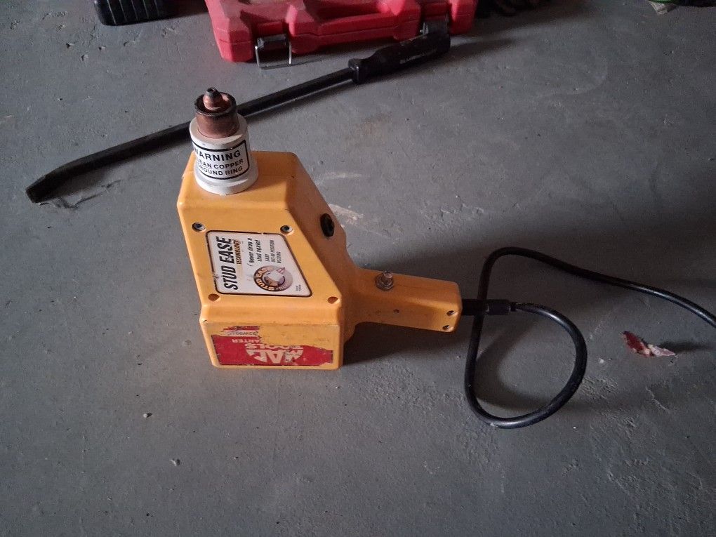 Stud Gun MAC TOOLS