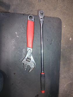 SNAP-ON WRENCH AND MAC TOOLS 3/8 RATCHET