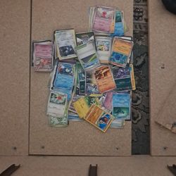 Lot Of Pokemon 700 Approx.