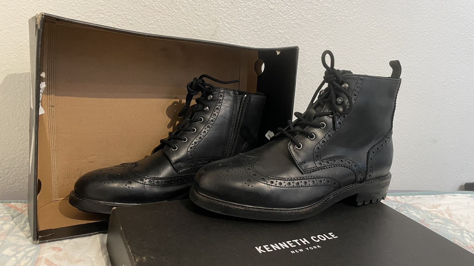 Kenneth Cole New York Vintage Leather Boots 11.5 Kenneth Cole Black Leather Lace-Up Boots Size 8 US main image 4