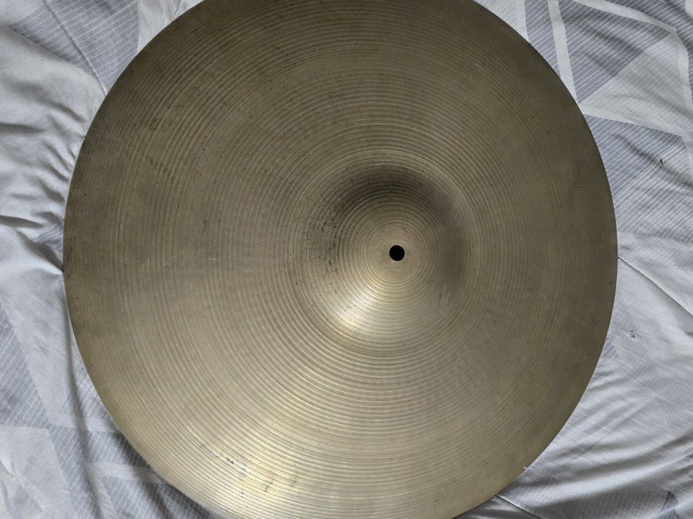 Adevis Zildjian  20 Inch