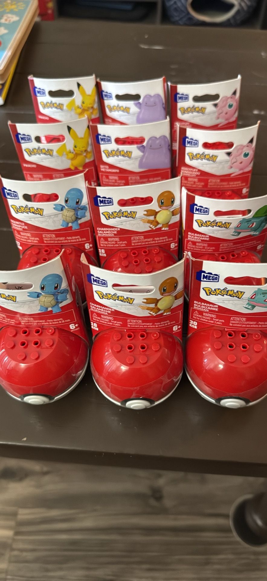 12 Mega Construx Pokemon (unopened)