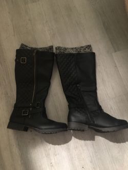 Black sz 9 boots