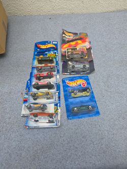 11 Hotwheels car lot circa 2001