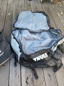Rooftop cargo bad Thule Tahoe 867