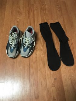 Yeezy Wave Runners 700