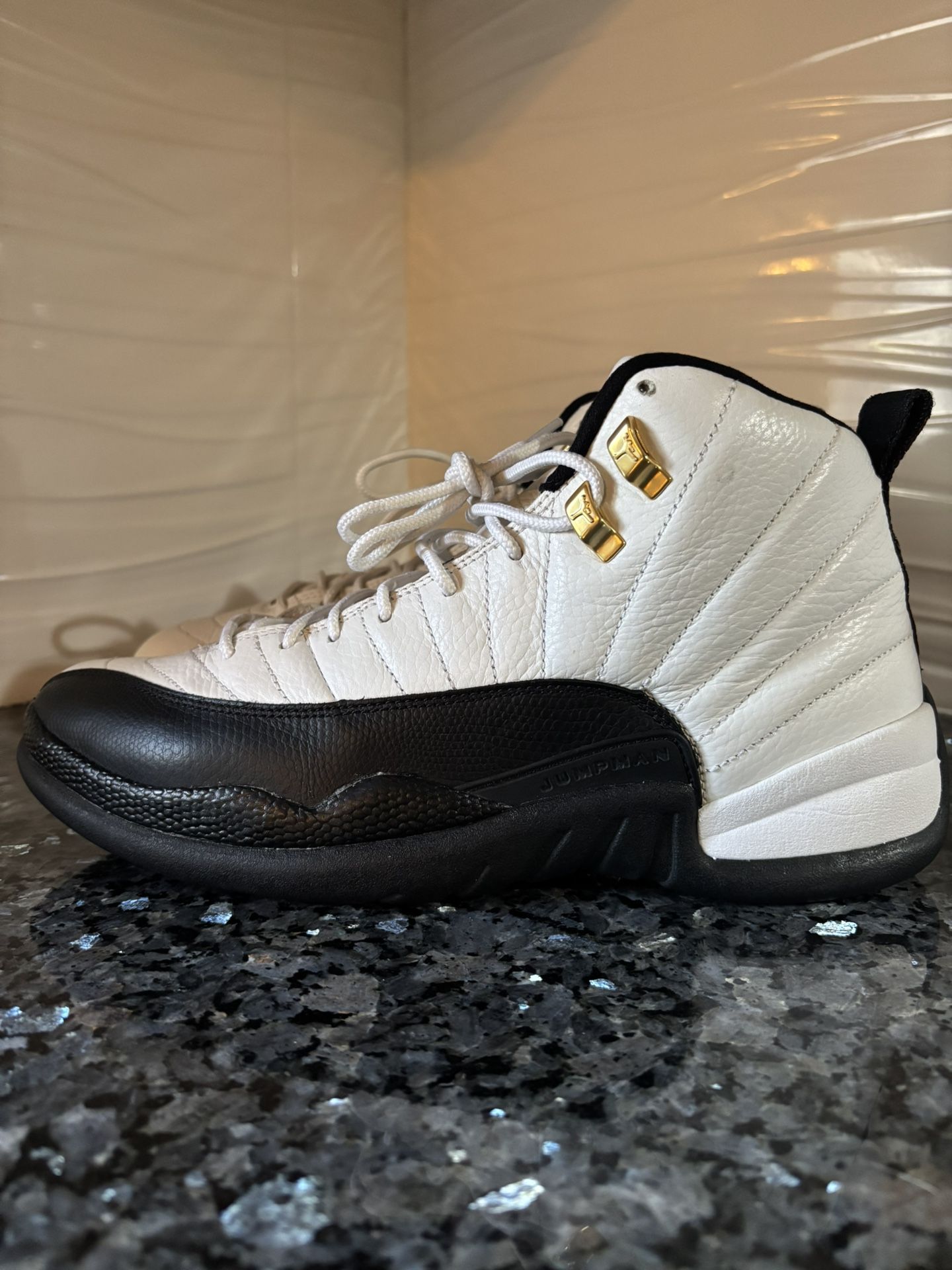 Jordans 12 Retro Taxis
