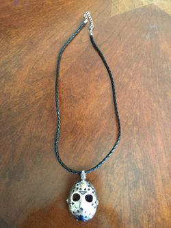 Dije de Jason con cadena