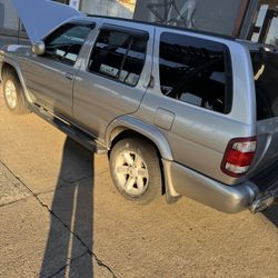 2004 Nissan Pathfinder Parts 