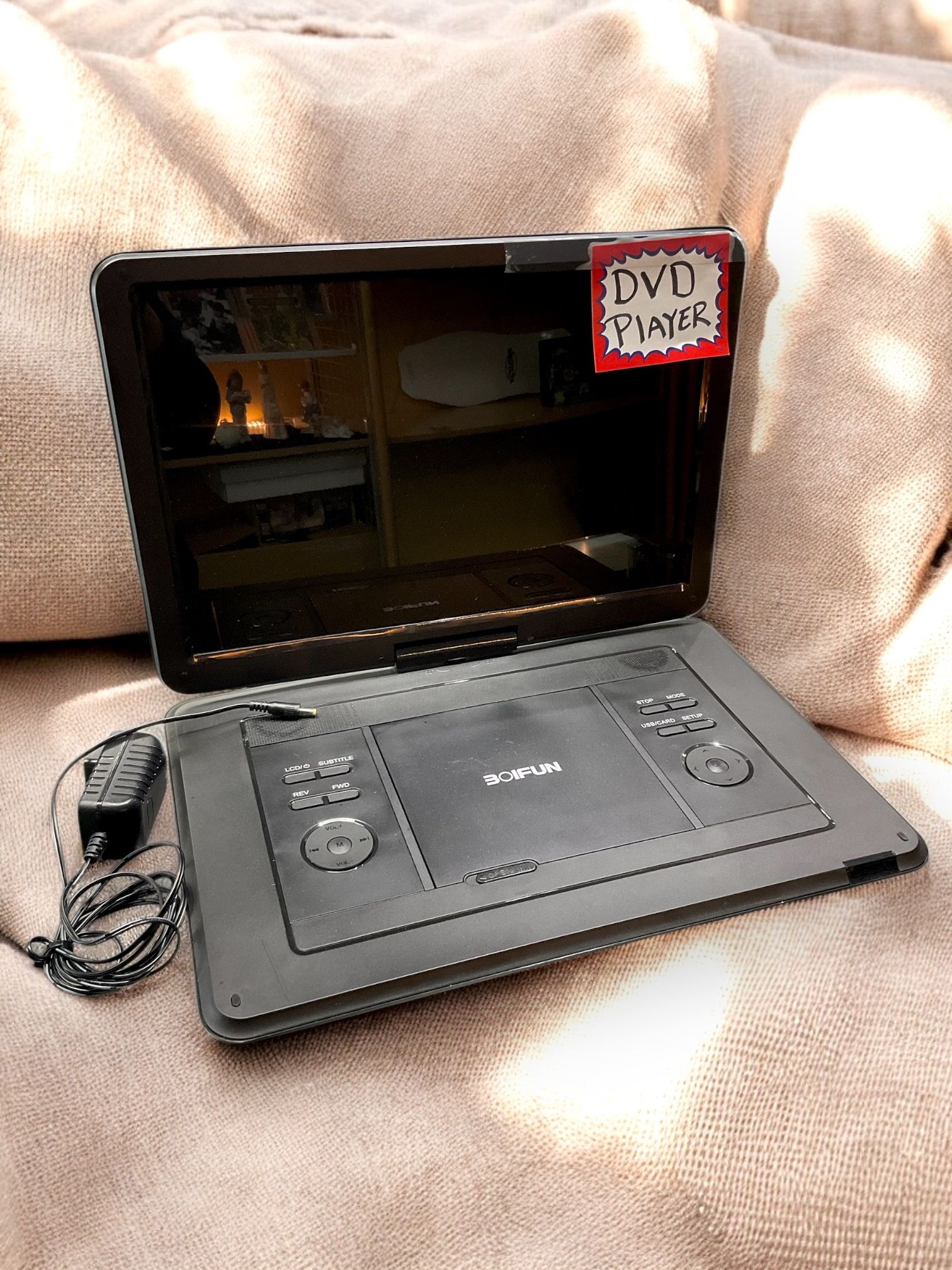 BOIFUN PORTABLE DVD PLAYERWITH POWER CORD.