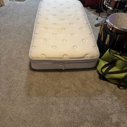 Twin Mattress 