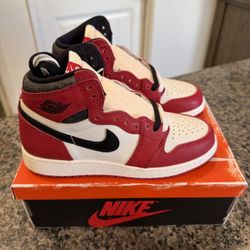 Jordan 1 retro high OG Chicago lost and found 4.5Y