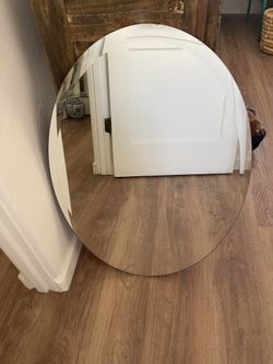 Oval mirror