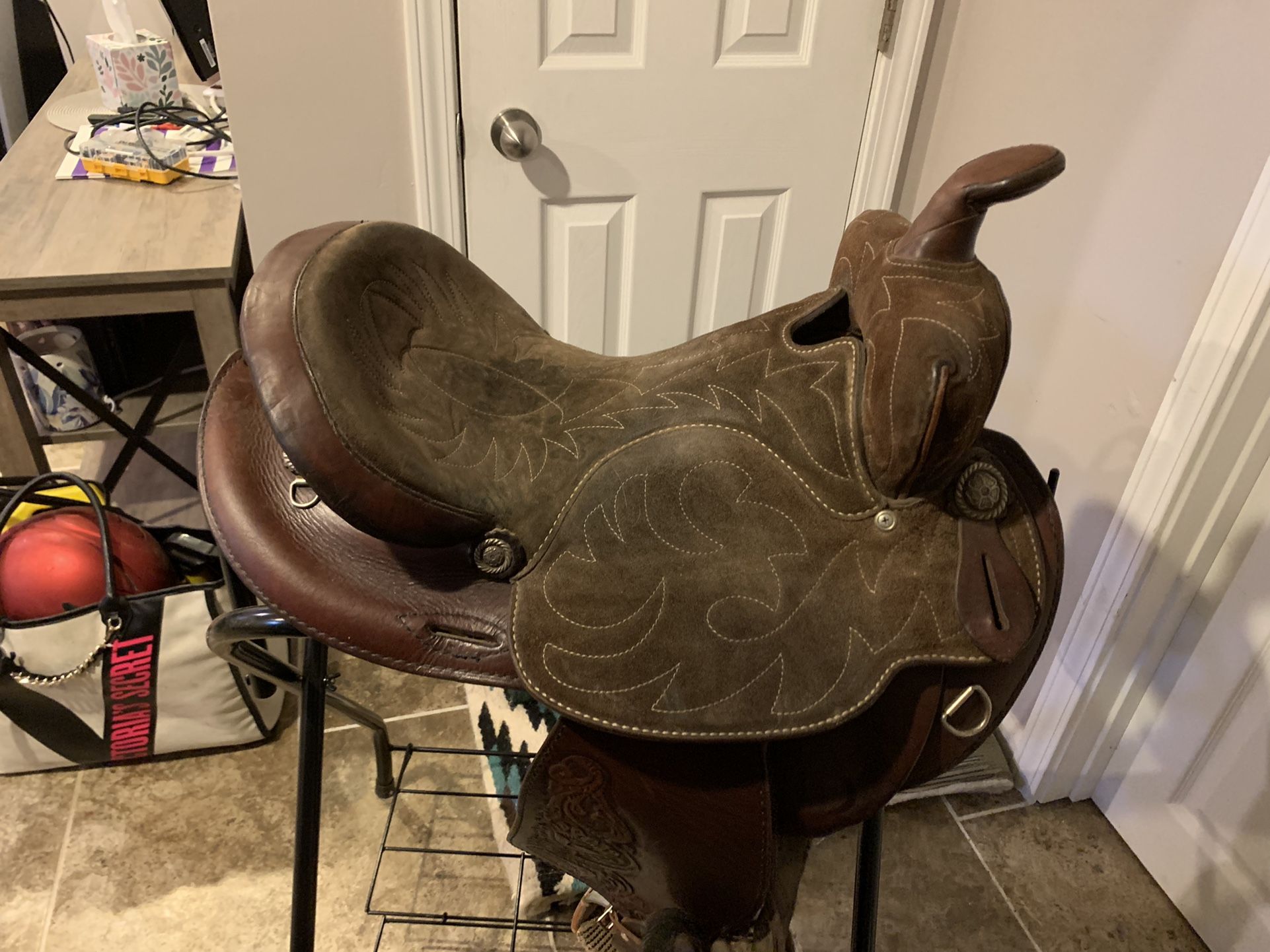 Simco Saddle