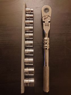 HUSKY RATCHET & SOCKET SET