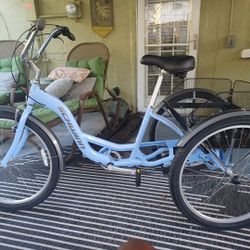 New Schwinn 26 Inch Three Wheei Trike