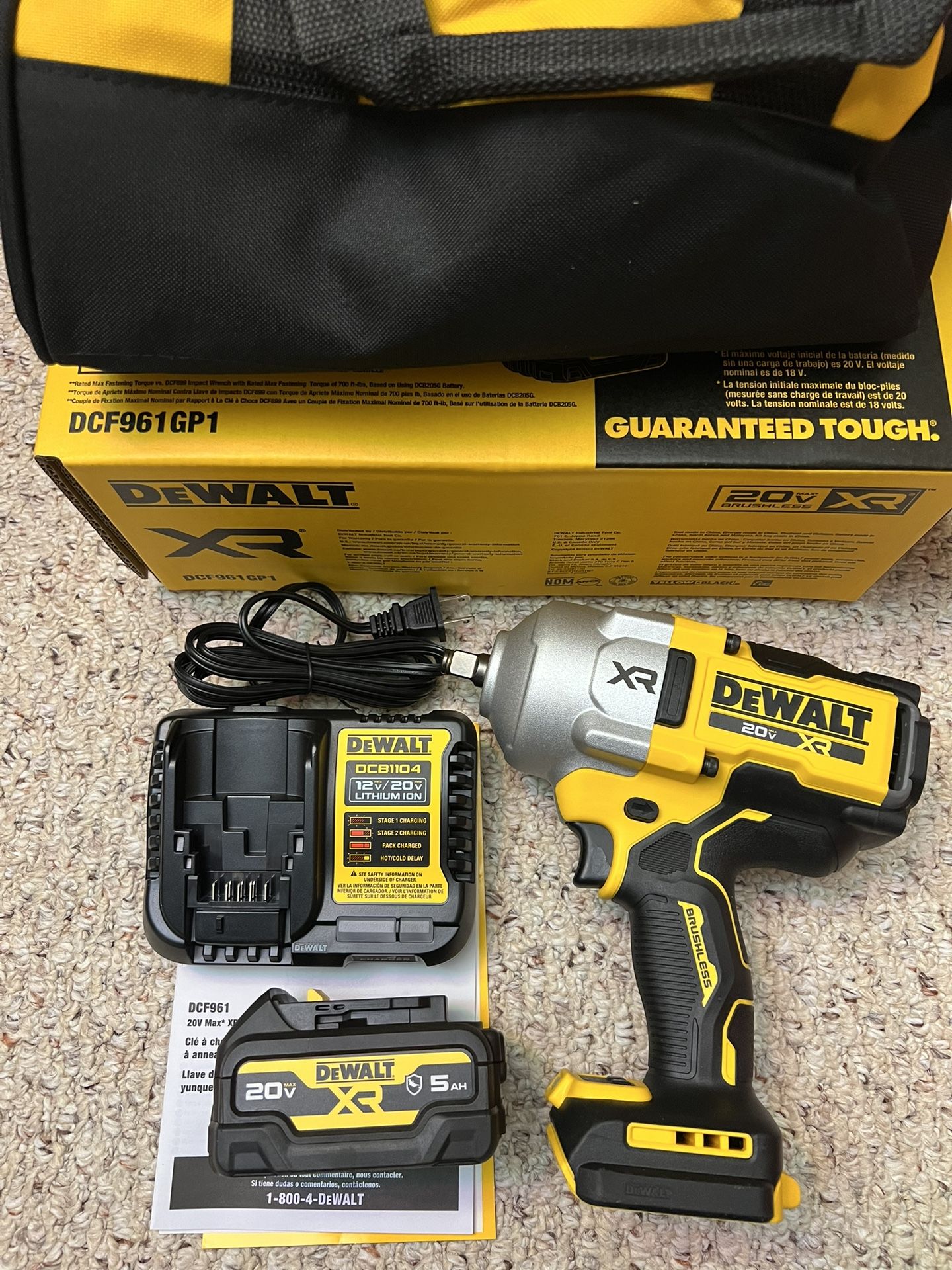 *NEW* DEWALT 20V XR 1750 ft. Lb Hight Torque 1/2” 4-speed Mode Impact Wrench Kit