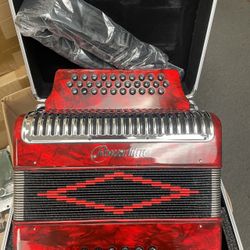 31-key 12-bass, Push-pull Accordion