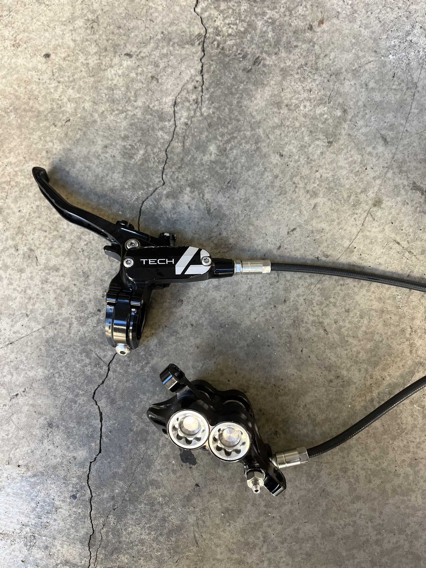 Hope Tech E4 (LEFT REAR)