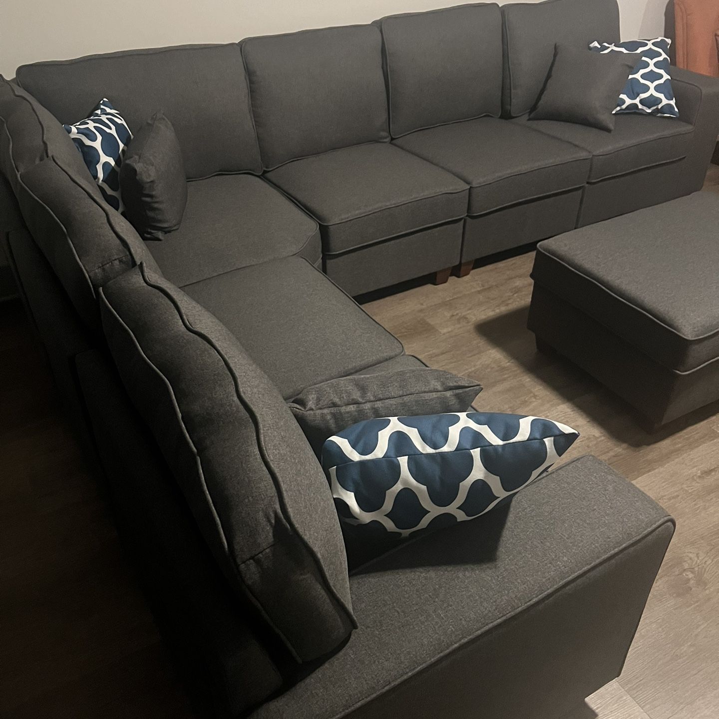 BRAND NEW 7pcs Sectional 