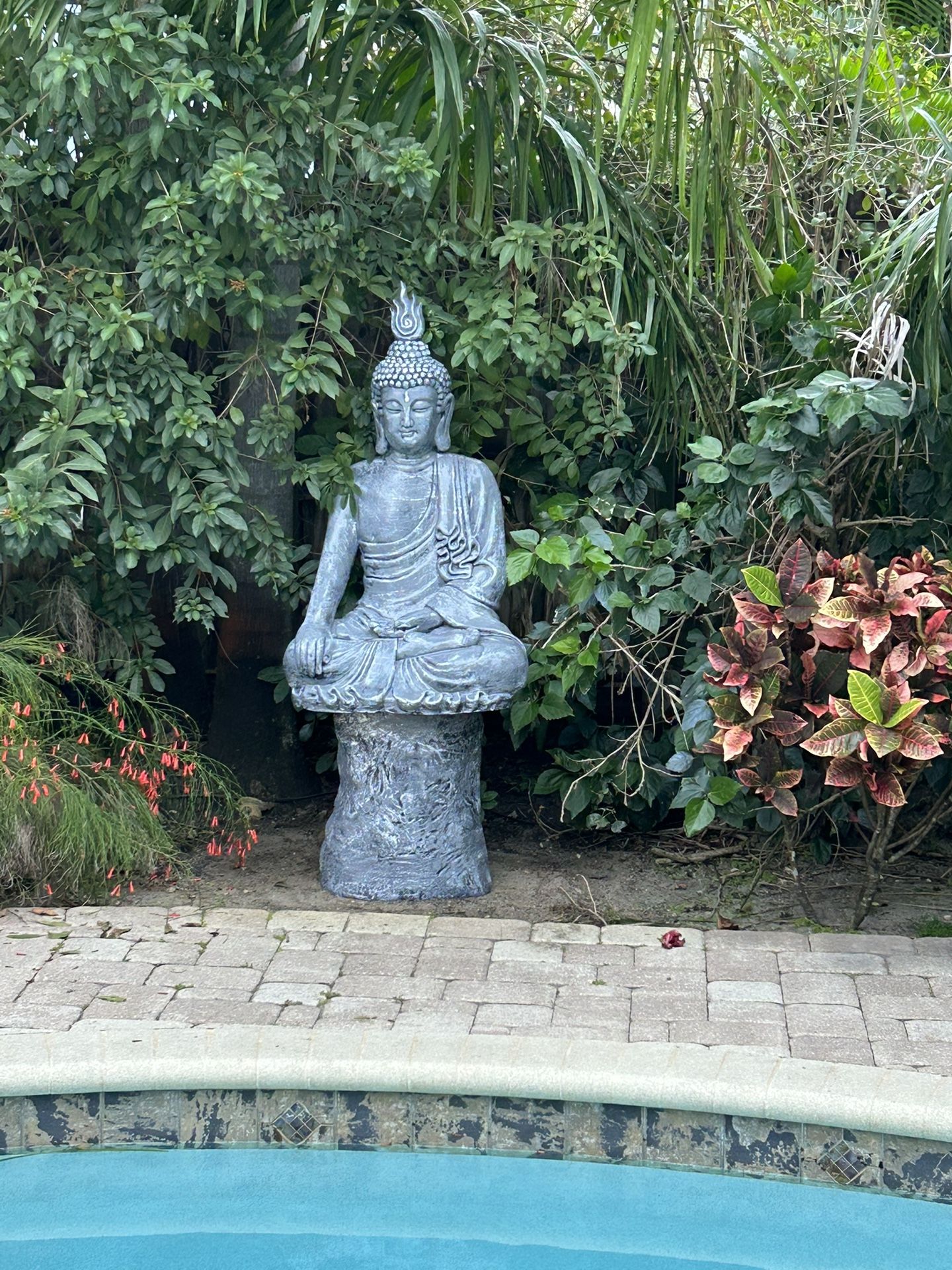 4ft Tall Big Buddha Light Weight Weather Proof Statue And 2 Ft Pedestal Light Weight Weather Proof Brand New Free Delivery and placement