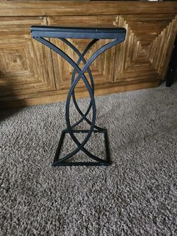 Metal Plant Stand
