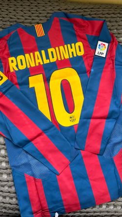 Nike FC Barcelona Re-Issue 2005/06 Ronaldinho #10 Home Jersey