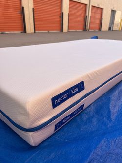 Like New Nectar Kids Memory Foam, Twin Mattress, Perfect Condition