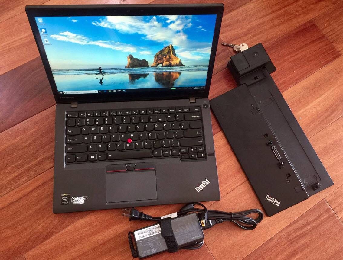 Lenovo ThinkPad T450s laptop with docking station