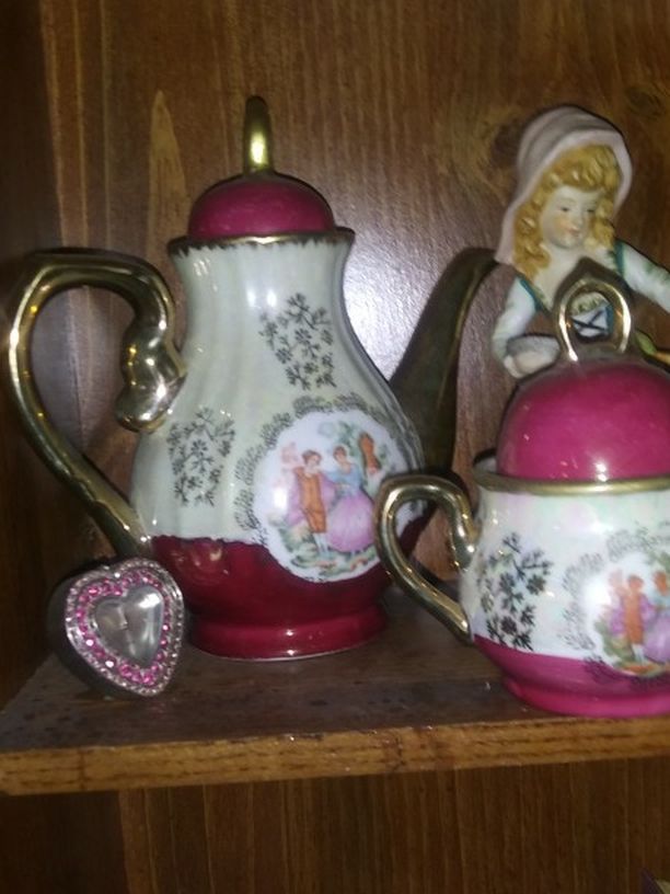 Vintage Picture And Suger Bowl