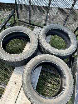 (3) Michelin Defender LTX 275/55R20