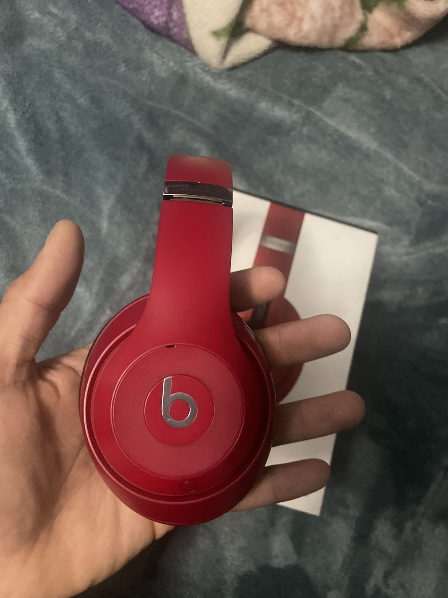 Beats Studio Red Edition