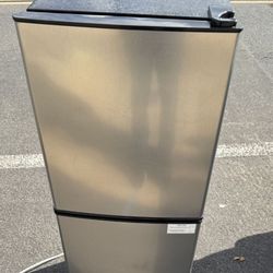 Tall Stainless Steel Mini Fridge Refrigerator With Bottom Freezer 45” Tall Free Local Delivery