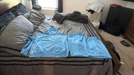 Nike Standard Issue Set