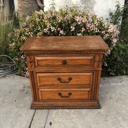 Vintage Style 3 Drawer Night Stand 