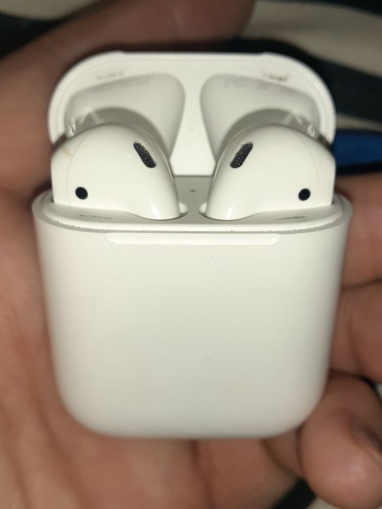 Apple Airpods