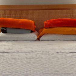 Vintage Pier 1 Rattan Bedroom Set – Complete, Refinished, Excellent Condition