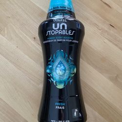 Downy Unstoppables laundry scent beads Huge 26 oz bottles