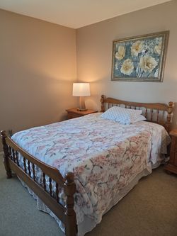FREE!!! Vintage Full Size Wood Bedframe & Mattress