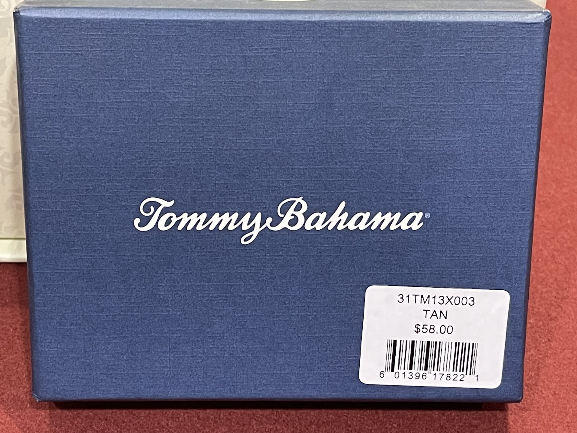 MAKE OFFER - BRAND NEW Tommy Bahama Leather Wallet