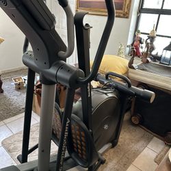 Nordic Track Elliptical Machine 
