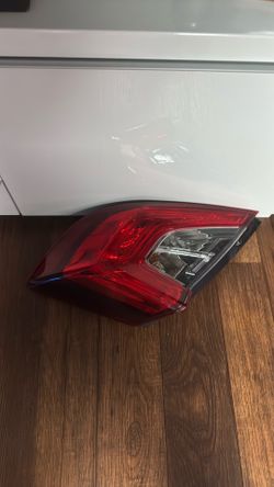 2017 - 2019 Honda Civic LED Outer Tail Light (Right / Passenger )