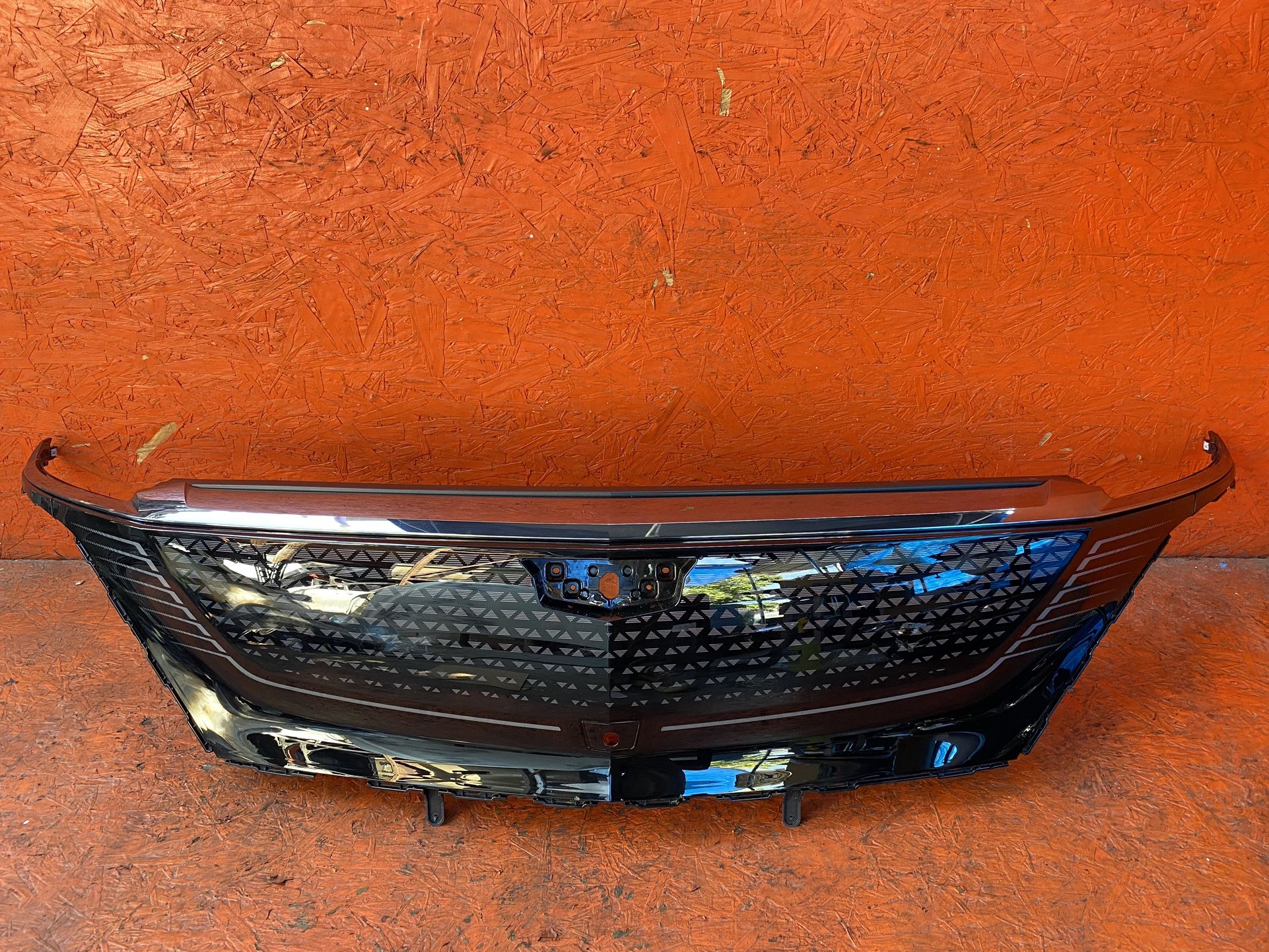 2023 2024 CADILLAC LYRIQ SPORT GRILLE OEM (contact info removed)4