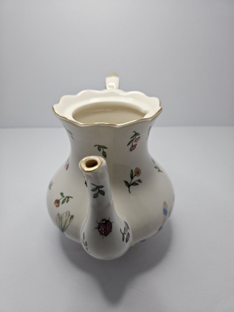 Burton & Burton Cottage Core porcelain tea pot Butterflies, Flowers, & bee 2005