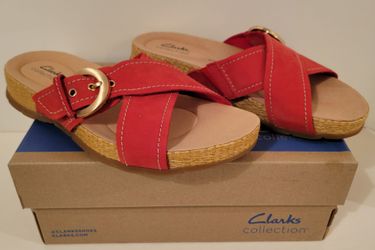 CLARKS Women's Sandals Size 8.5 Wide Cherry Red, Reileigh May ((contact info removed)) Leather Upper! Brand New in Box! Never Worn!