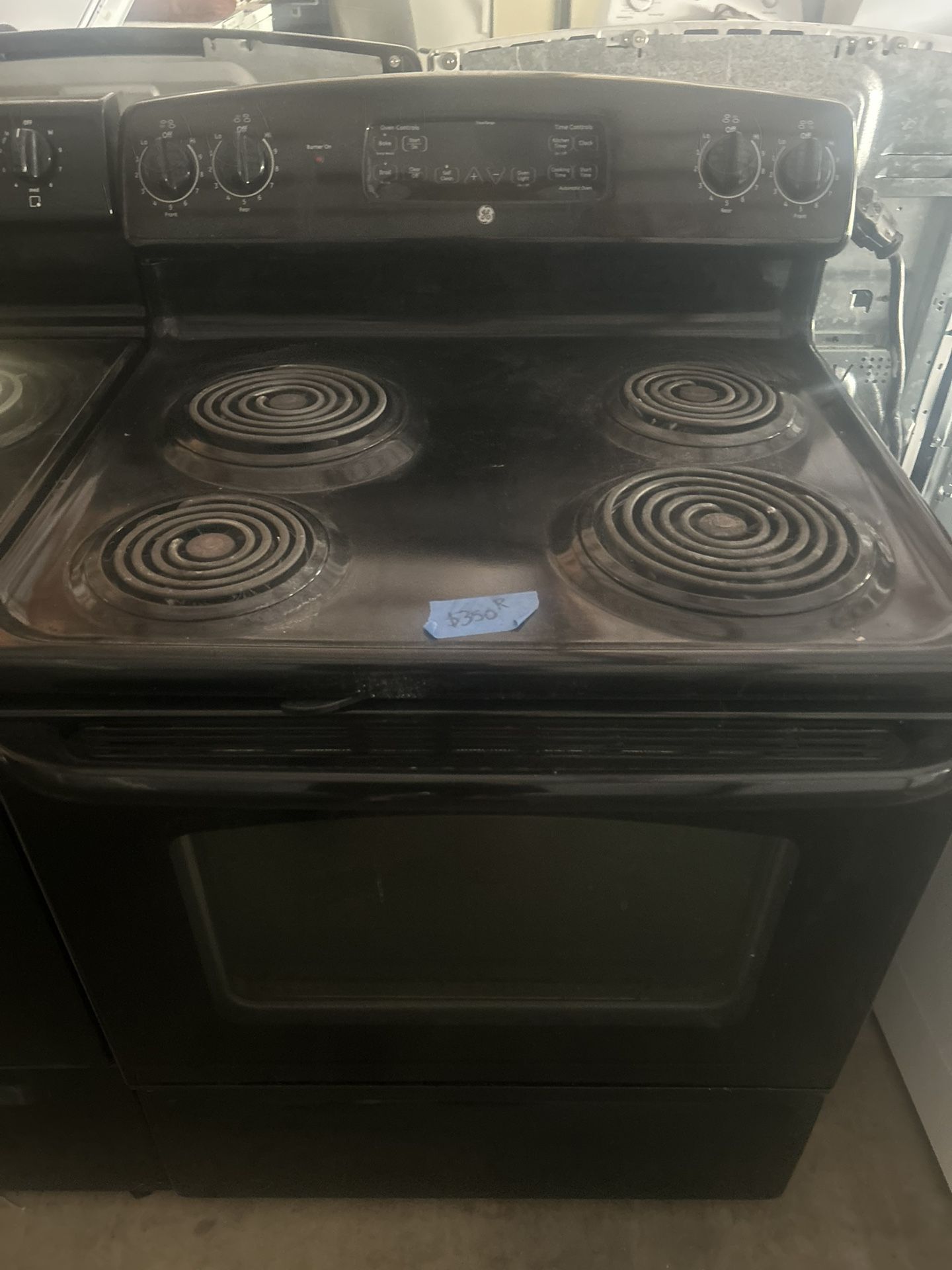 Black GE Stove