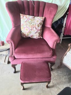 HIGH BACK CHAIR w FOOT REST