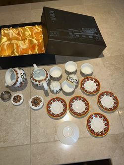 New 20 Piece mini Asian Tea Serving set 2 teapots plates cups